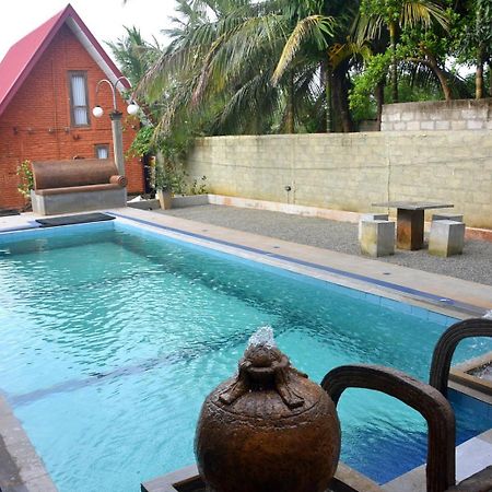 Ciel Star Anuradhapura Hotell Exteriör bild