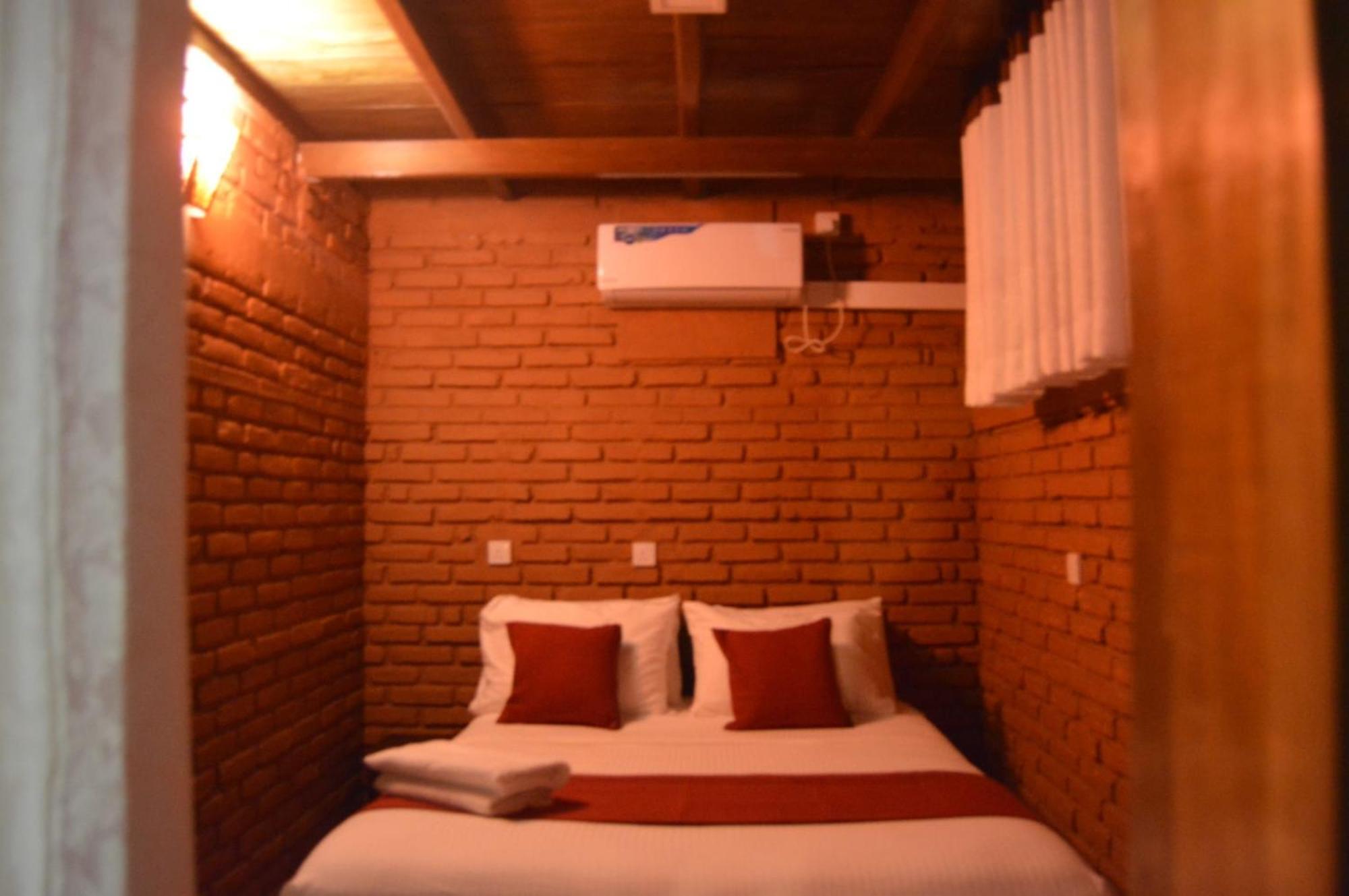 Ciel Star Anuradhapura Hotell Exteriör bild