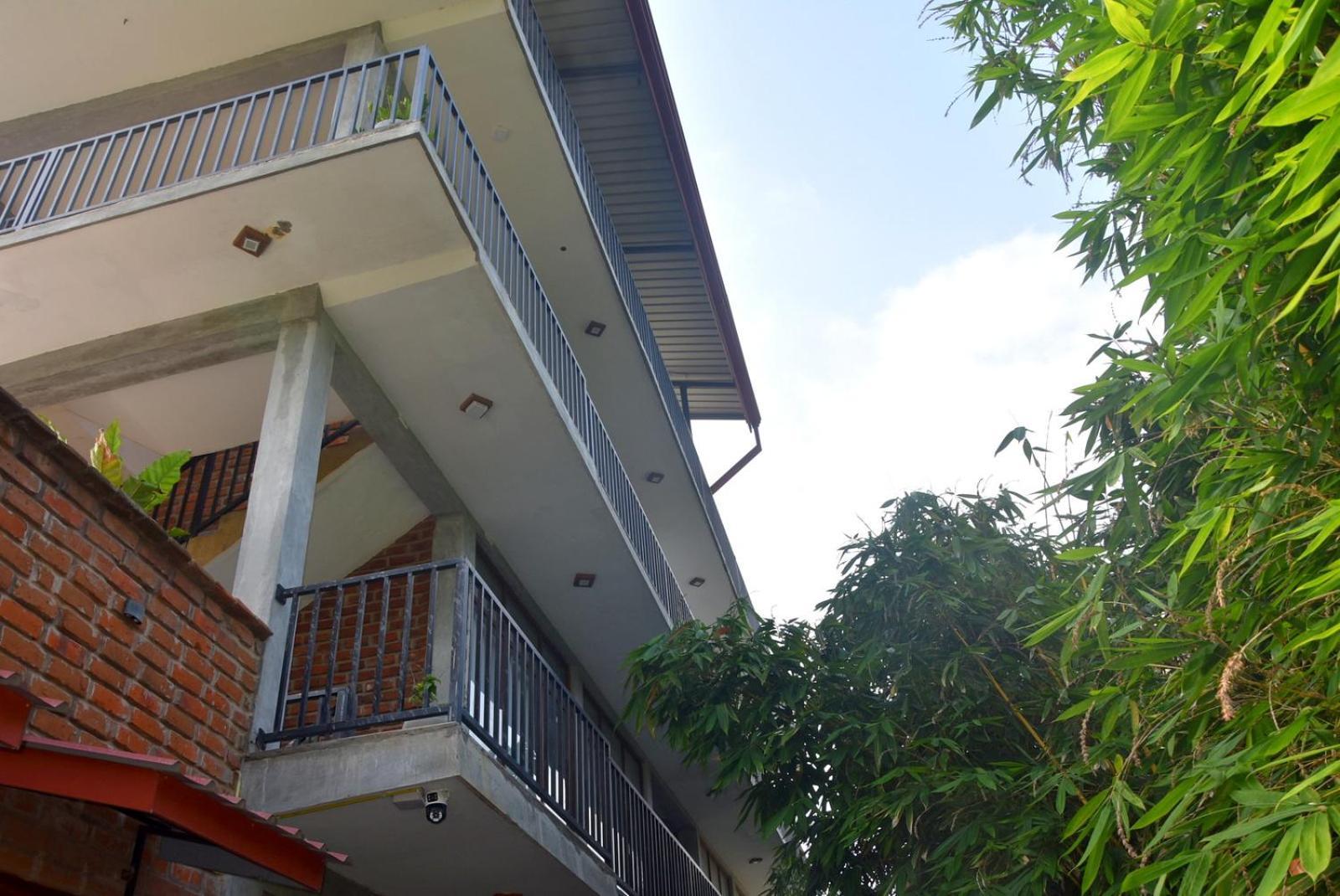 Ciel Star Anuradhapura Hotell Exteriör bild