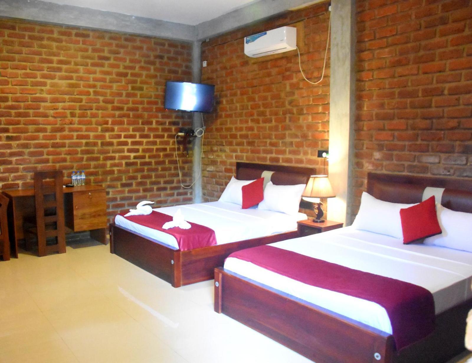 Ciel Star Anuradhapura Hotell Exteriör bild