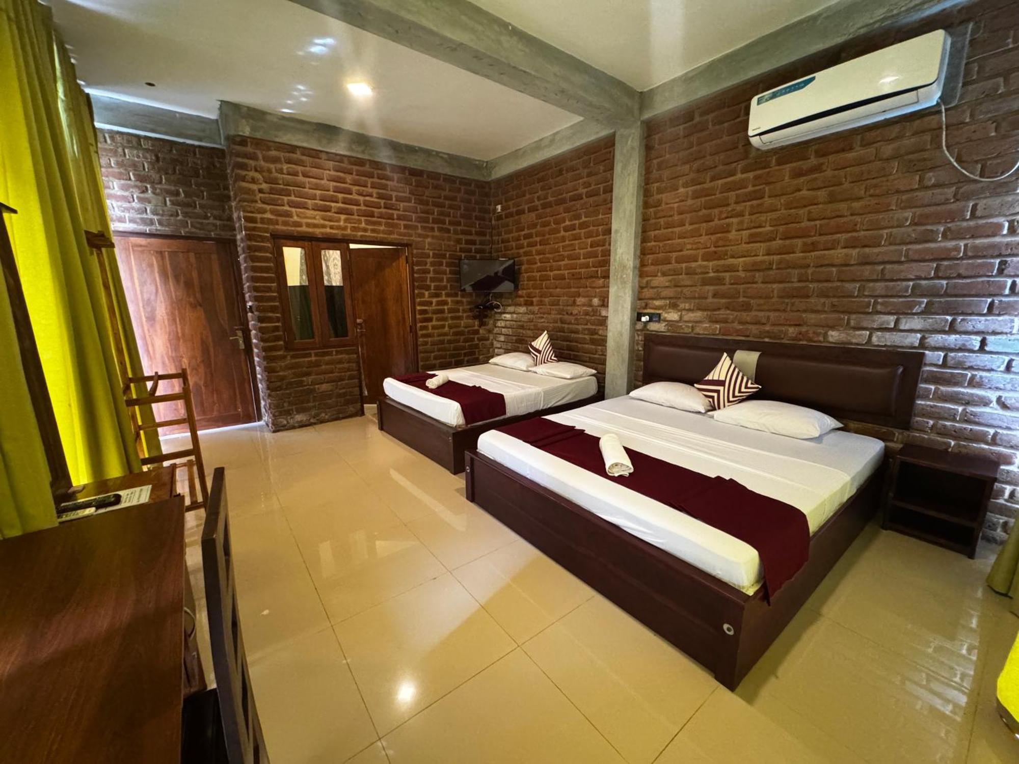 Ciel Star Anuradhapura Hotell Exteriör bild